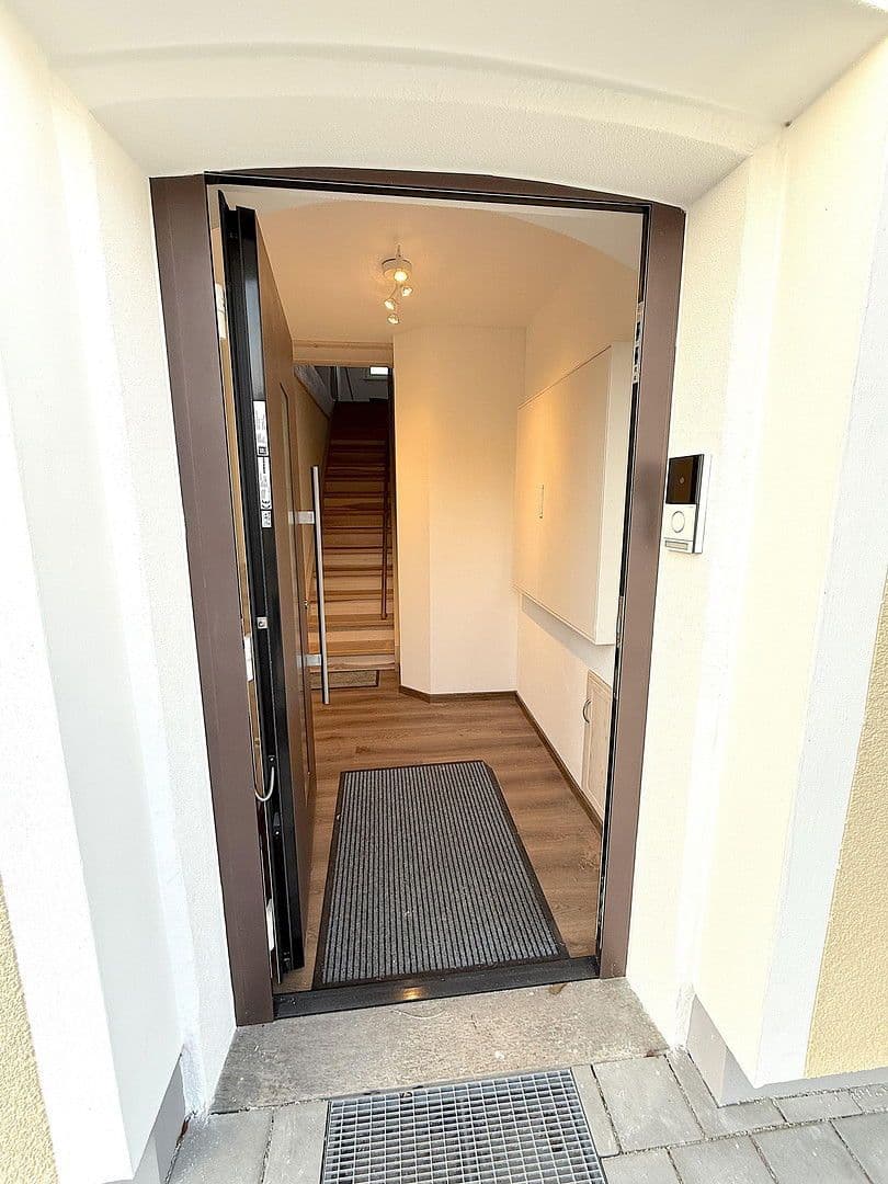 Pronájem bytu 4+1 140 m², Ellingen, Bavorsko Pronájem bytu 4+1 140 m², Ellingen, Bavorsko