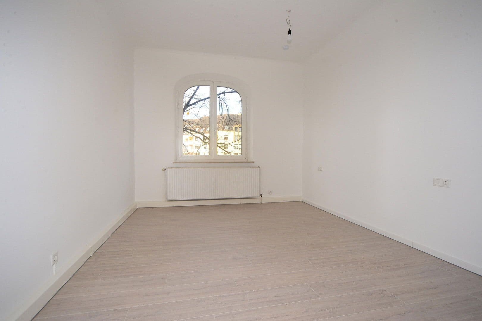 Pronájem bytu 2+1 64 m², Mathildenstraße 24, Nürnberg, Bavorsko Pronájem bytu 2+1 64 m², Mathildenstraße 24, Nürnberg, Bavorsko