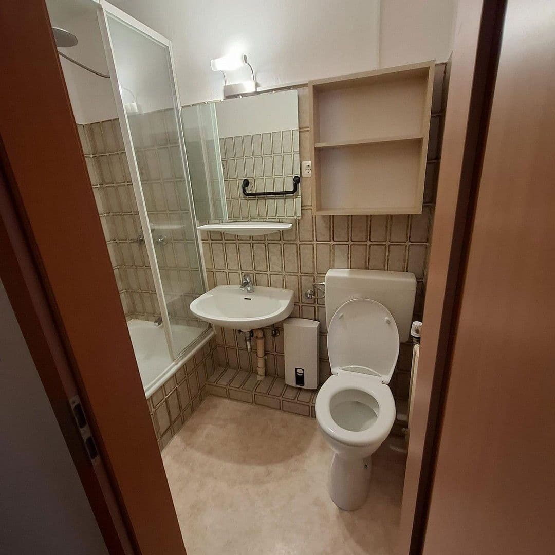 Pronájem bytu 1+1 39 m², Große Wallstr. 9, Ratzeburg, Šlesvicko-Holštýnsko Pronájem bytu 1+1 39 m², Große Wallstr. 9, Ratzeburg, Šlesvicko-Holštýnsko