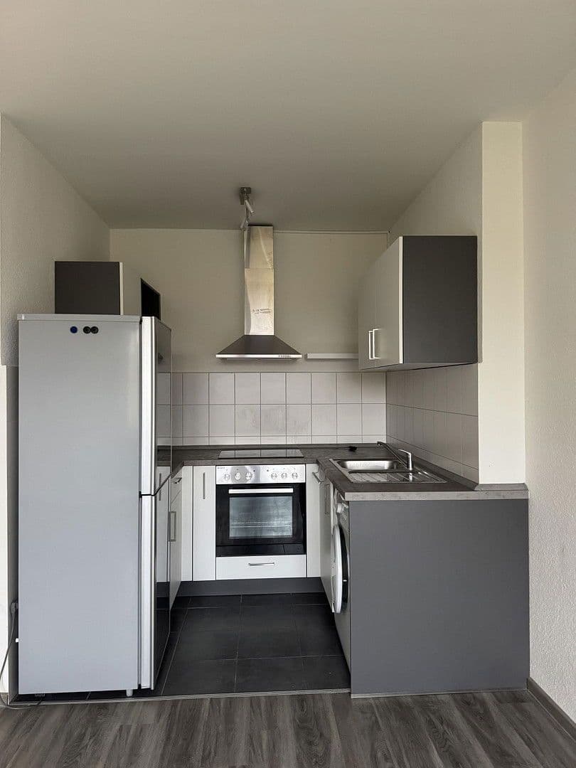 Pronájem bytu 2+1 48 m², Eckermannstraße 61, Ludwigshafen am Rhein, Porýní-Falc Pronájem bytu 2+1 48 m², Eckermannstraße 61, Ludwigshafen am Rhein, Porýní-Falc
