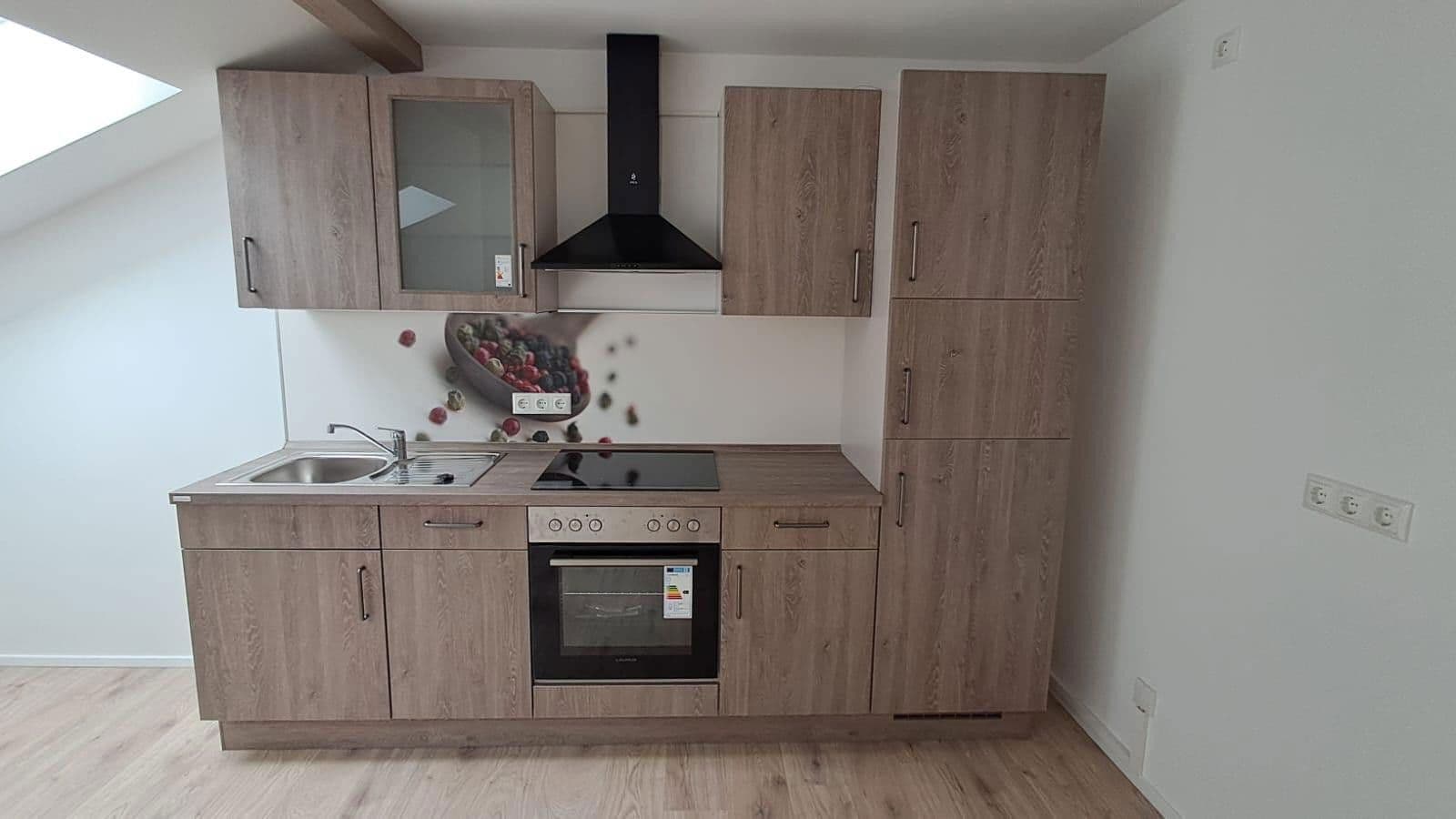 Pronájem bytu 4+1 107 m², Waldstraße 12, Greiz, Durynsko Pronájem bytu 4+1 107 m², Waldstraße 12, Greiz, Durynsko