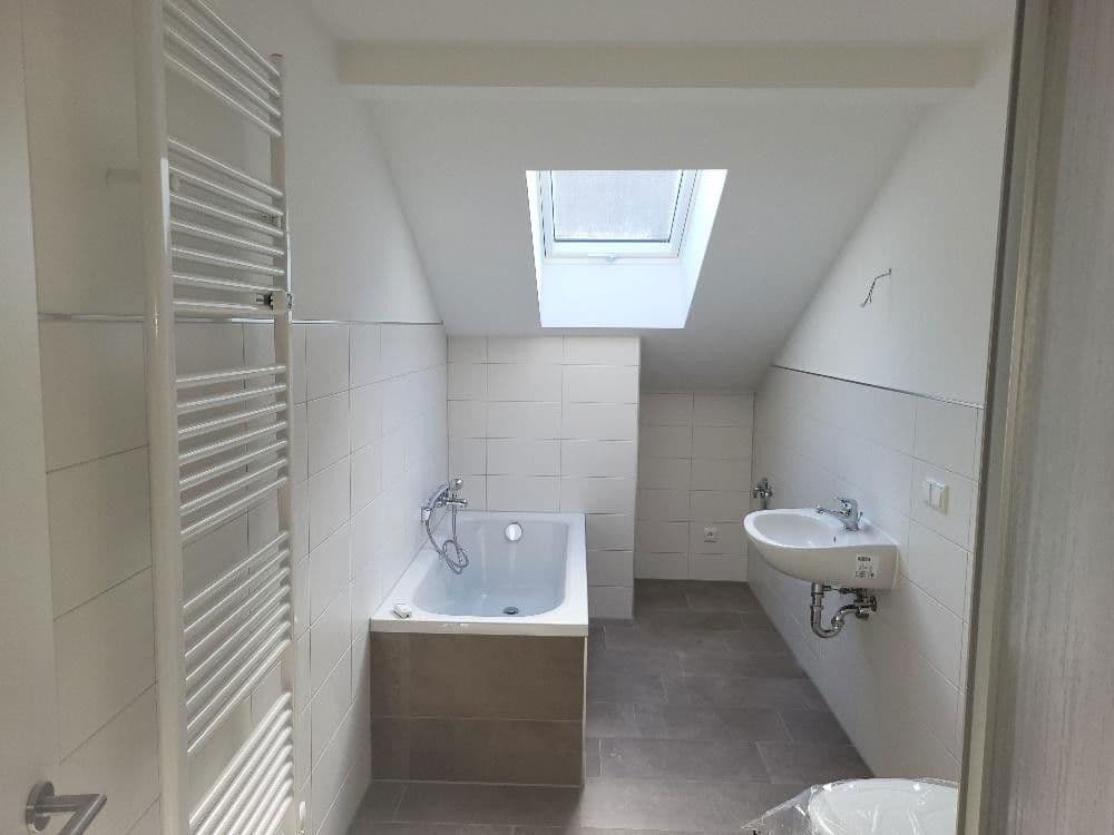 Pronájem bytu 4+1 107 m², Waldstraße 12, Greiz, Durynsko Pronájem bytu 4+1 107 m², Waldstraße 12, Greiz, Durynsko