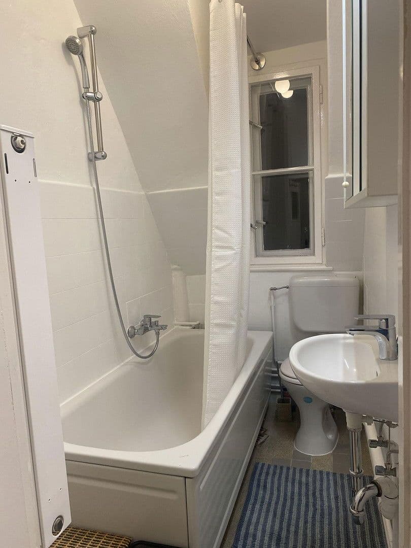 Pronájem bytu 1+1 30 m², Berlin, Berlín Pronájem bytu 1+1 30 m², Berlin, Berlín