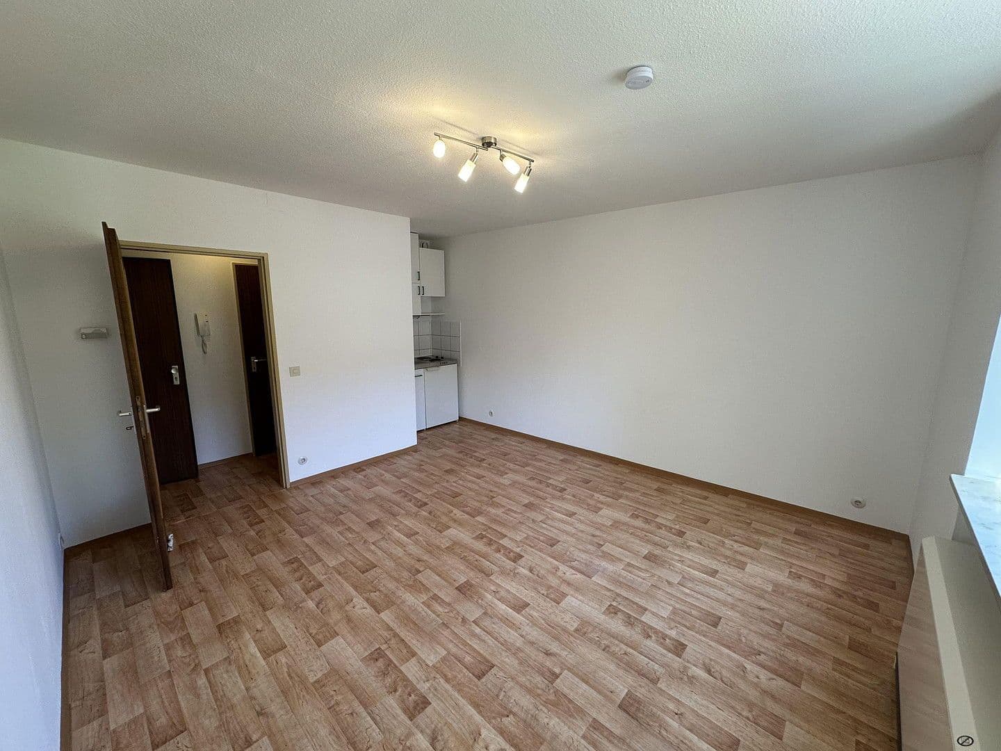Pronájem bytu 1+1 25 m², Nürnberg, Bavorsko Pronájem bytu 1+1 25 m², Nürnberg, Bavorsko