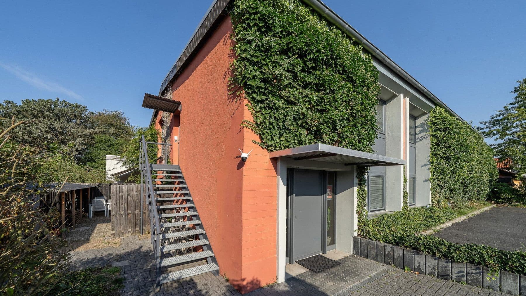 Prodej domu 389 m², pozemek 3.076 m², Daimlerstr. 14, Taunusstein, Hessen Prodej domu 389 m², pozemek 3.076 m², Daimlerstr. 14, Taunusstein, Hessen