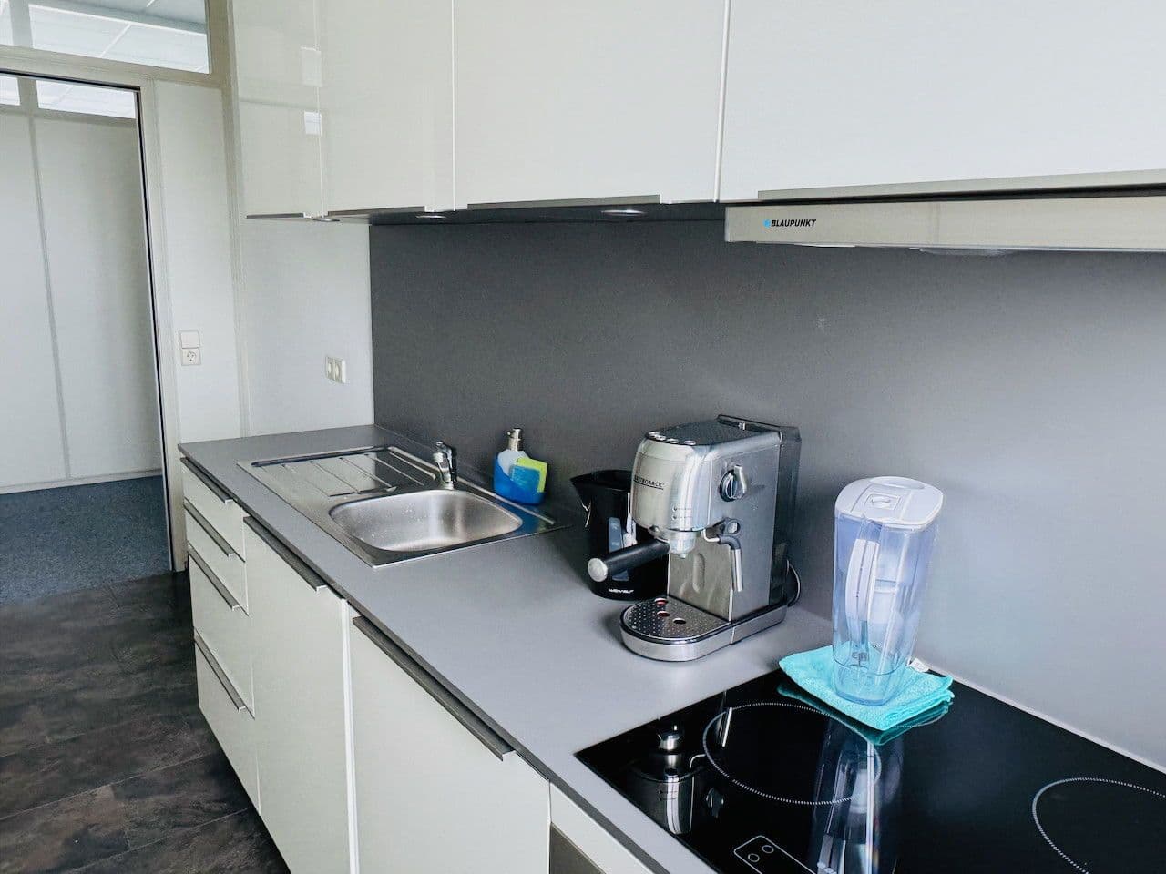 Pronájem kanceláře 30 m², Waldshut-Tiengen, Bádensko-Württembersko Pronájem kanceláře 30 m², Waldshut-Tiengen, Bádensko-Württembersko