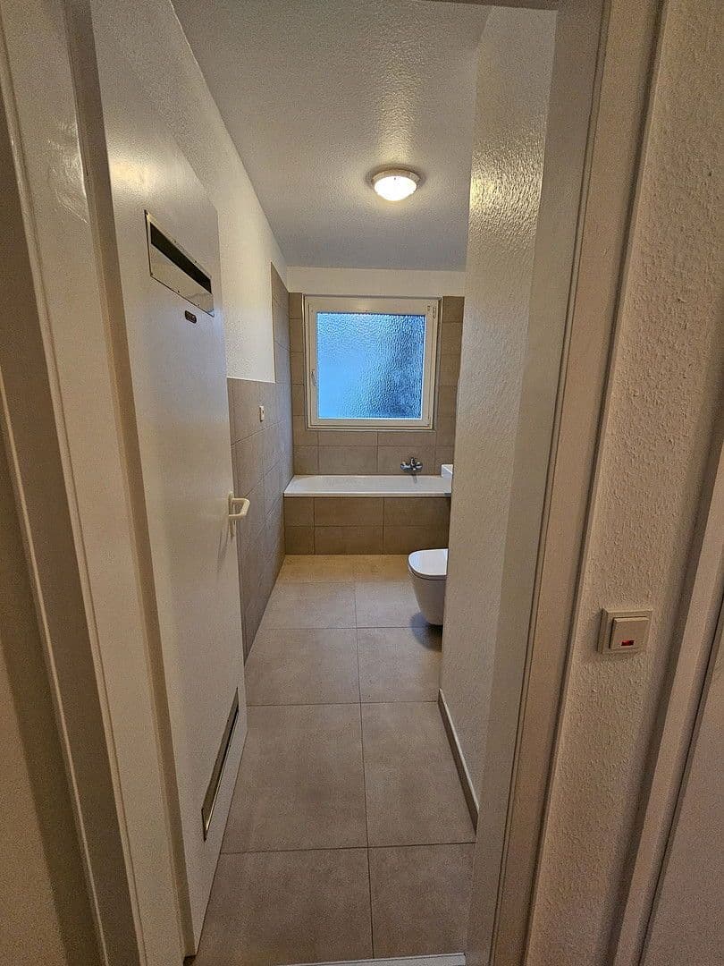 Pronájem bytu 3+1 78 m², Wiesbaden, Hessen Pronájem bytu 3+1 78 m², Wiesbaden, Hessen