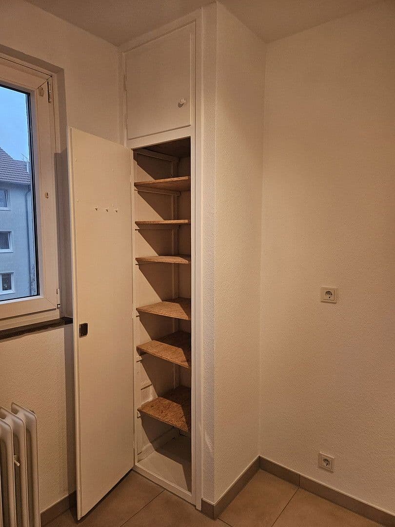 Pronájem bytu 3+1 78 m², Wiesbaden, Hessen Pronájem bytu 3+1 78 m², Wiesbaden, Hessen