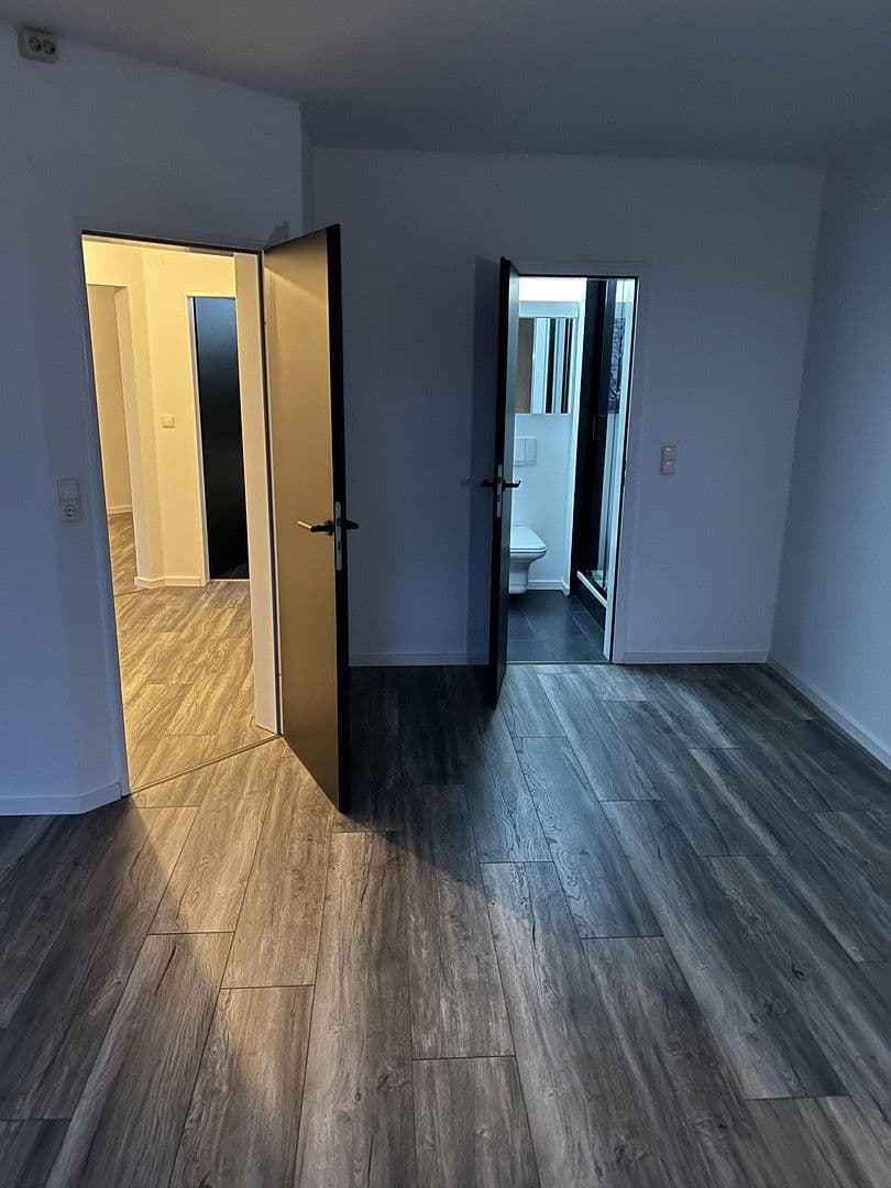 Pronájem bytu 3+1 114 m², Bremen, Bremen Pronájem bytu 3+1 114 m², Bremen, Bremen