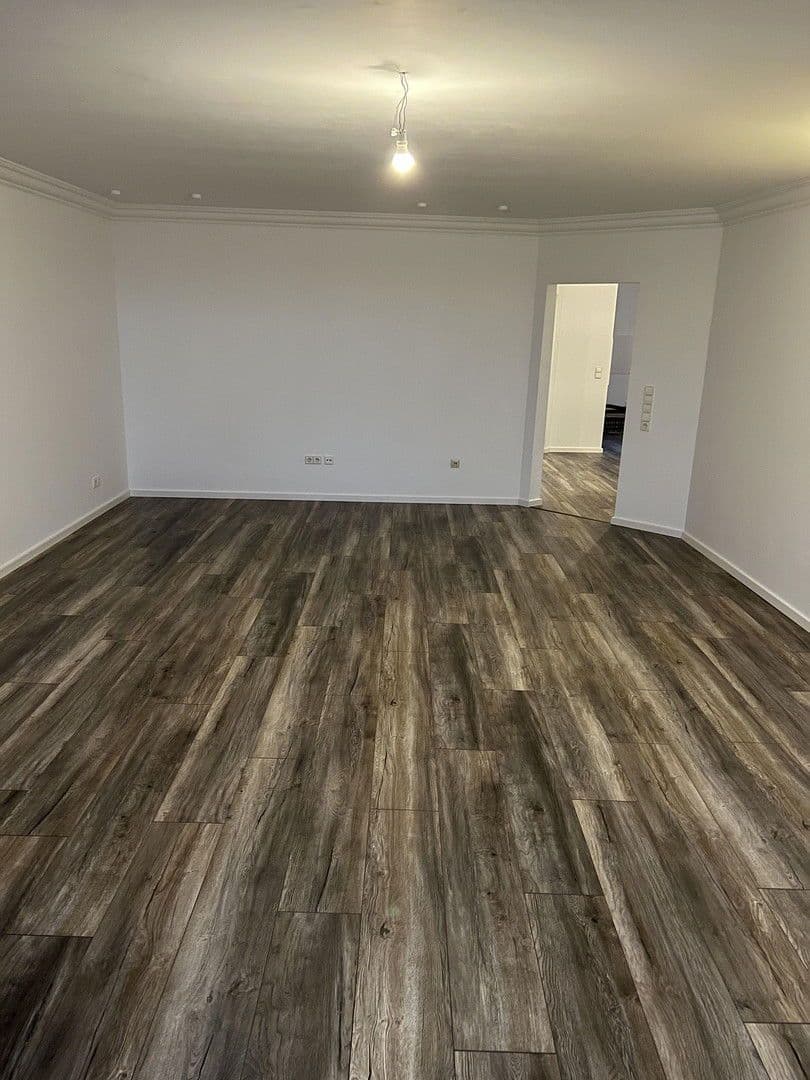 Pronájem bytu 3+1 114 m², Bremen, Bremen Pronájem bytu 3+1 114 m², Bremen, Bremen