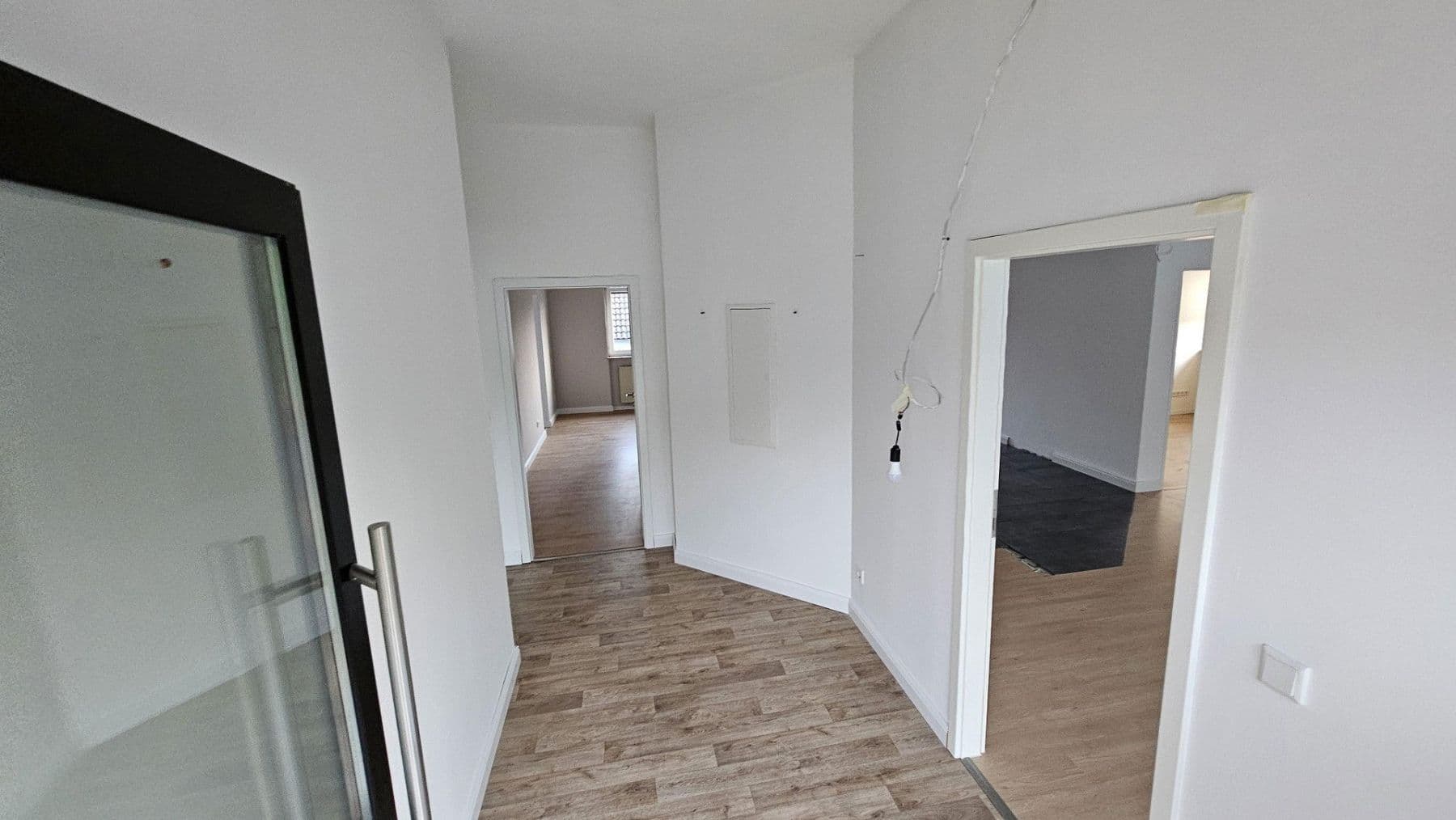 Pronájem bytu 4+1 118 m², Grävenwiesbach, Hessen Pronájem bytu 4+1 118 m², Grävenwiesbach, Hessen