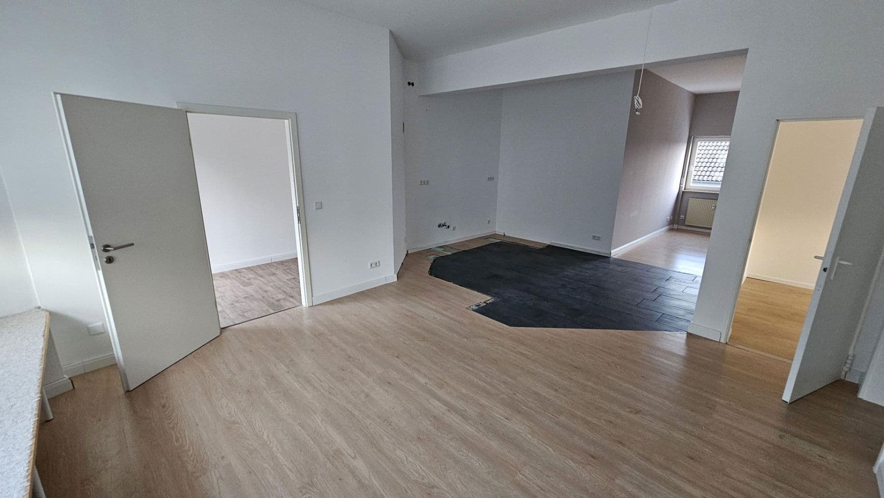 Pronájem bytu 4+1 118 m², Grävenwiesbach, Hessen Pronájem bytu 4+1 118 m², Grävenwiesbach, Hessen