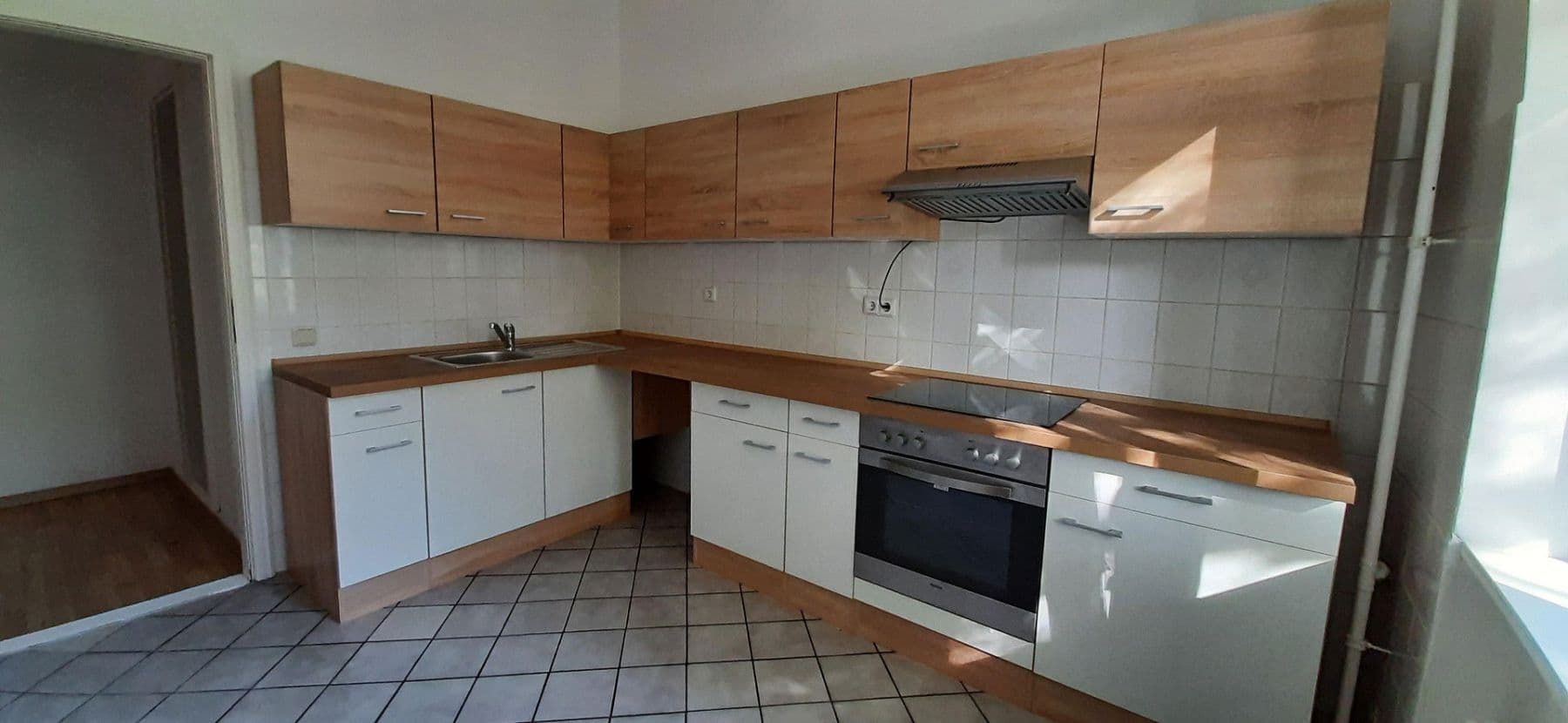 Pronájem bytu 3+1 68 m², Ringbahnstr. 27, Berlin, Berlín Pronájem bytu 3+1 68 m², Ringbahnstr. 27, Berlin, Berlín