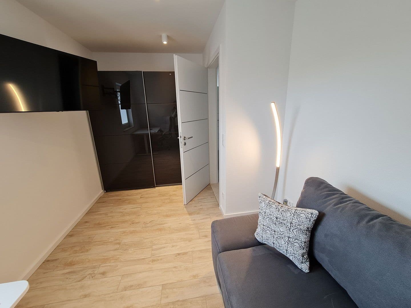 Pronájem bytu 3+1 75 m², Farmersteg 10, Hoppegarten, Braniborsko Pronájem bytu 3+1 75 m², Farmersteg 10, Hoppegarten, Braniborsko