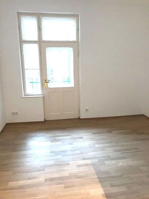 Pronájem bytu 3+1 93 m², München, Bavorsko Pronájem bytu 3+1 93 m², München, Bavorsko
