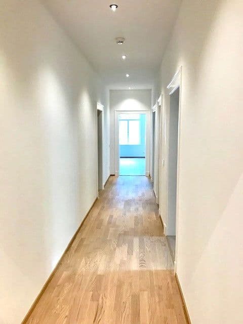 Pronájem bytu 3+1 93 m², München, Bavorsko Pronájem bytu 3+1 93 m², München, Bavorsko