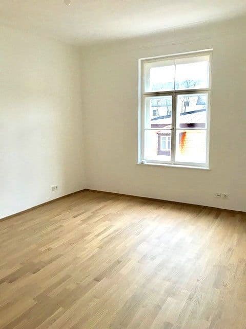 Pronájem bytu 3+1 93 m², München, Bavorsko Pronájem bytu 3+1 93 m², München, Bavorsko
