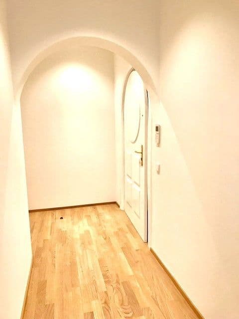 Pronájem bytu 3+1 93 m², München, Bavorsko Pronájem bytu 3+1 93 m², München, Bavorsko