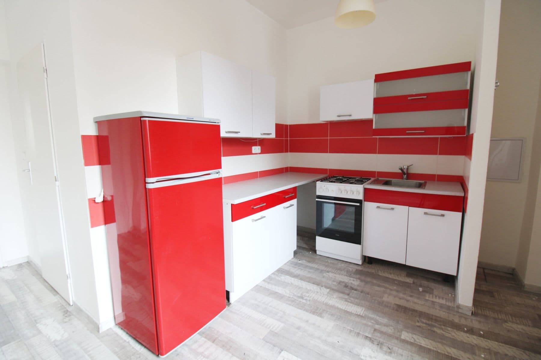 Pronájem bytu 2+kk 45 m², Donská, Praha, Praha Pronájem bytu 2+kk 45 m², Donská, Praha, Praha