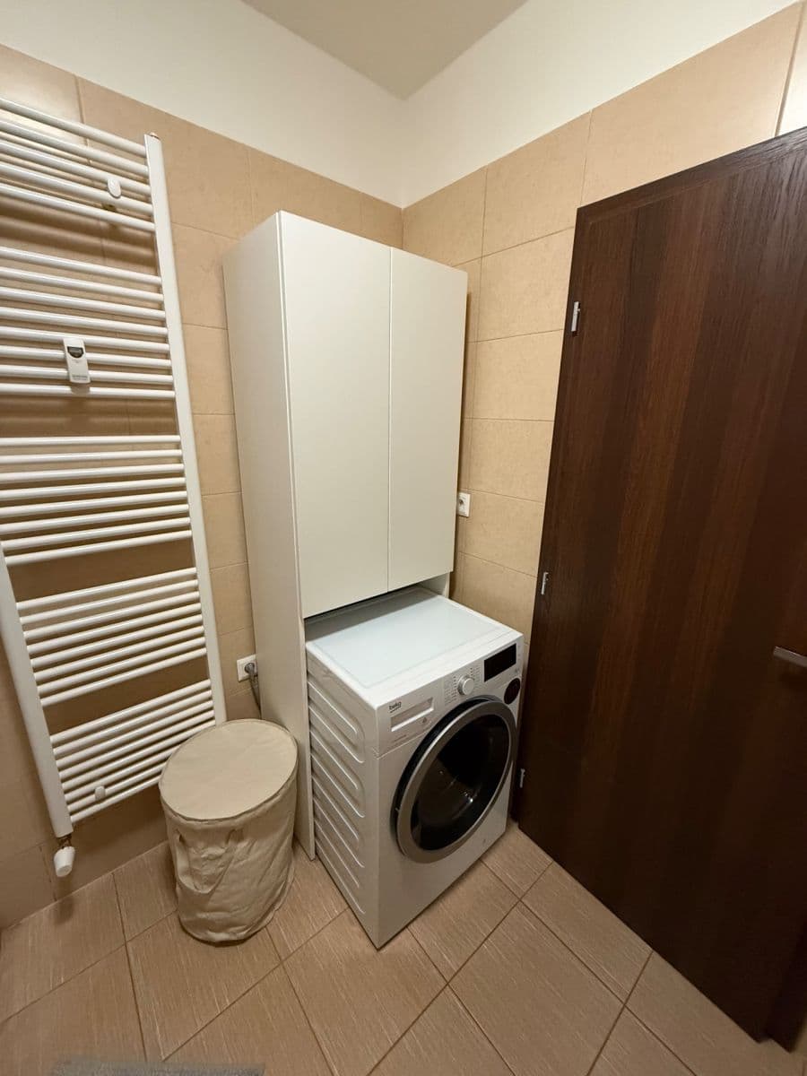 Pronájem bytu 1+kk 34 m², Jankovcova, Praha, Praha Pronájem bytu 1+kk 34 m², Jankovcova, Praha, Praha