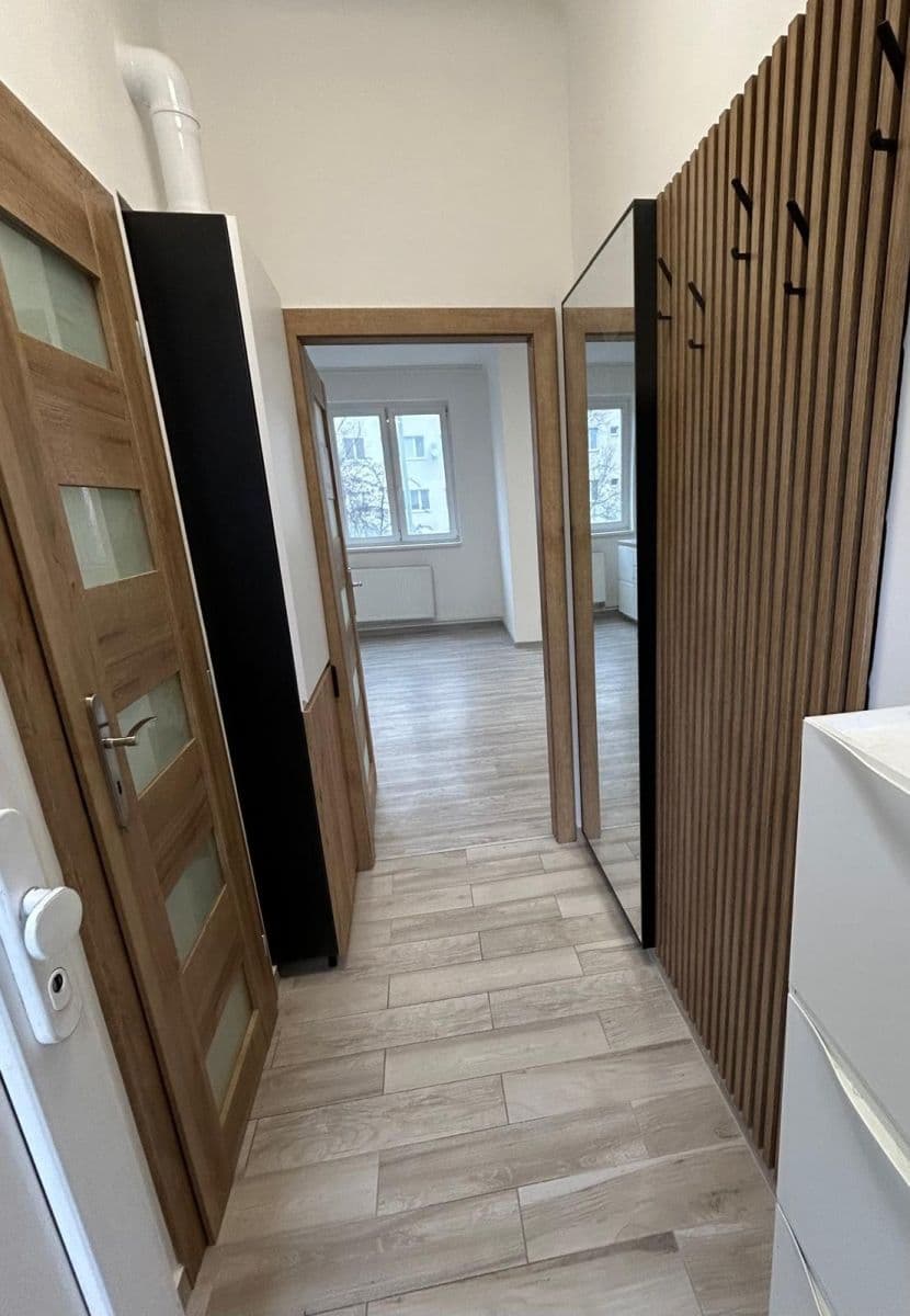 Pronájem bytu 2+kk 45 m², Neveklovská, Praha, Praha Pronájem bytu 2+kk 45 m², Neveklovská, Praha, Praha