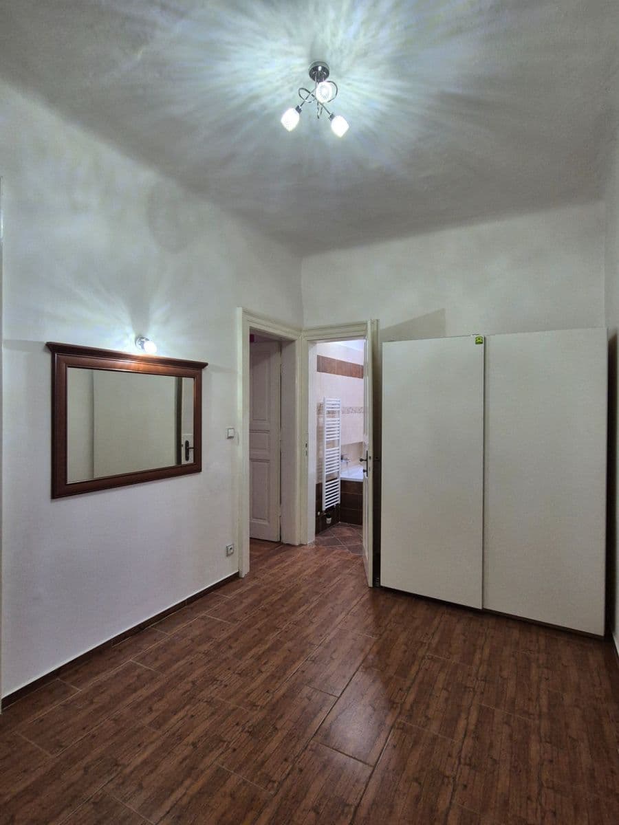 Pronájem bytu 3+1 100 m², Šumavská, Praha, Praha Pronájem bytu 3+1 100 m², Šumavská, Praha, Praha