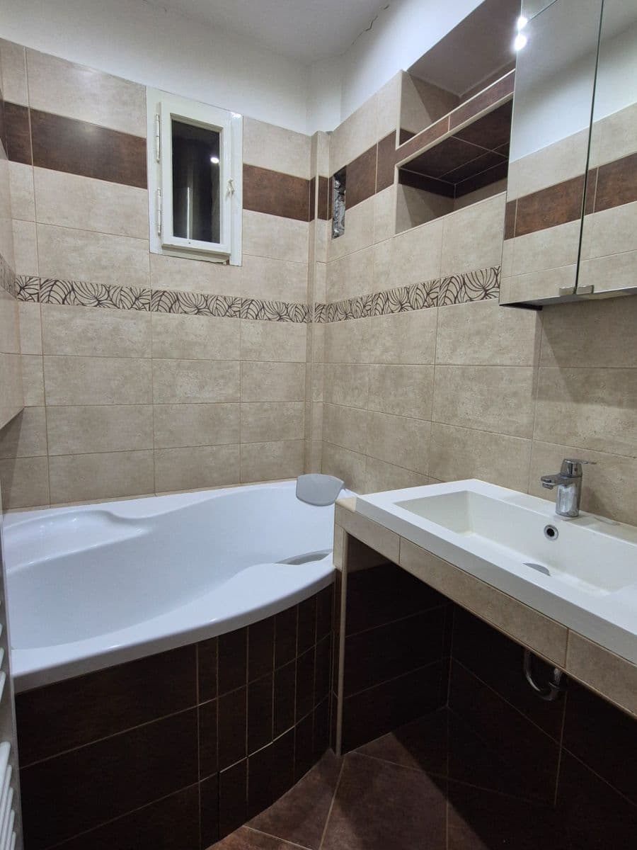 Pronájem bytu 3+1 100 m², Šumavská, Praha, Praha Pronájem bytu 3+1 100 m², Šumavská, Praha, Praha