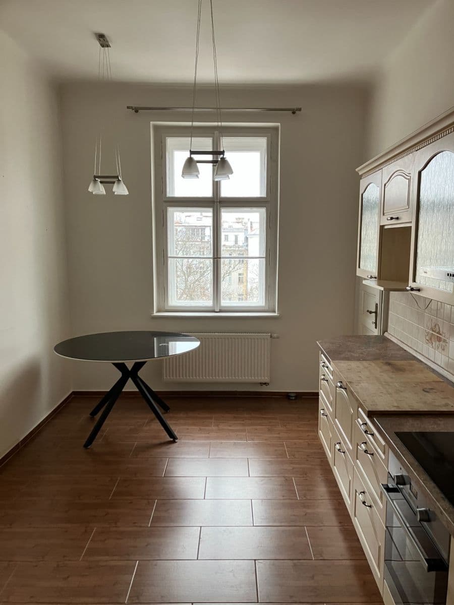 Pronájem bytu 3+1 100 m², Šumavská, Praha, Praha Pronájem bytu 3+1 100 m², Šumavská, Praha, Praha