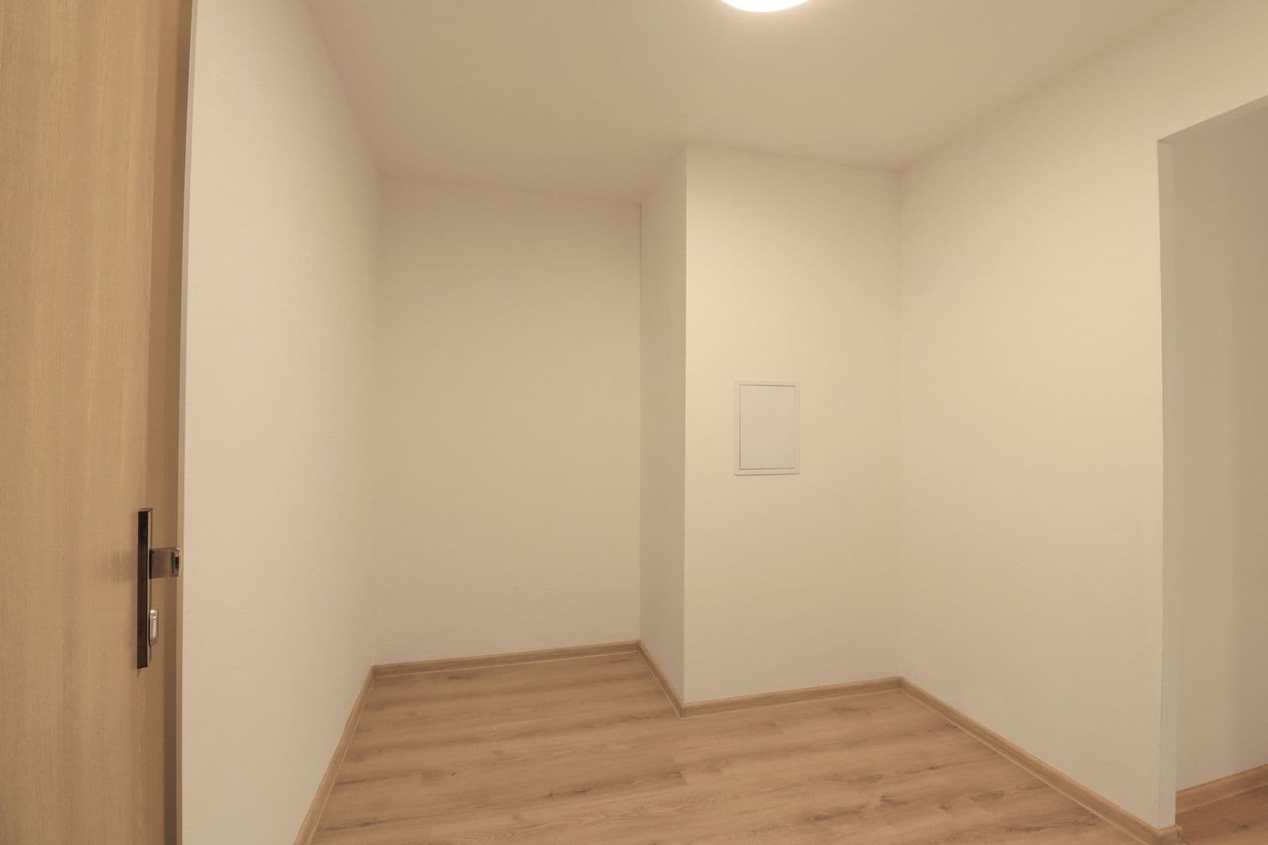 Pronájem bytu 3+kk 72 m², Borovanského, Praha, Praha Pronájem bytu 3+kk 72 m², Borovanského, Praha, Praha