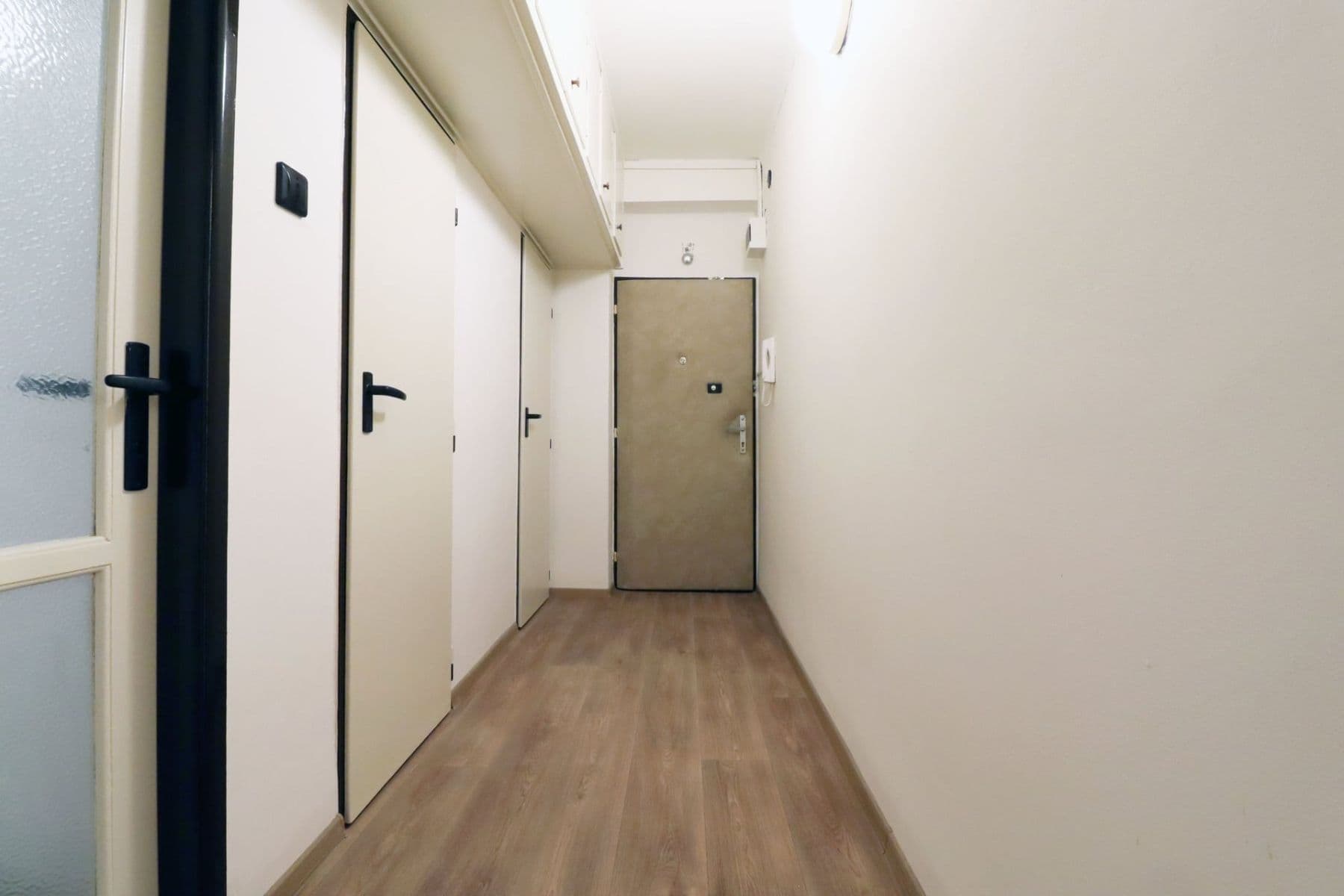 Pronájem bytu 2+1 55 m², náměstí Na Balabence, Praha, Praha Pronájem bytu 2+1 55 m², náměstí Na Balabence, Praha, Praha