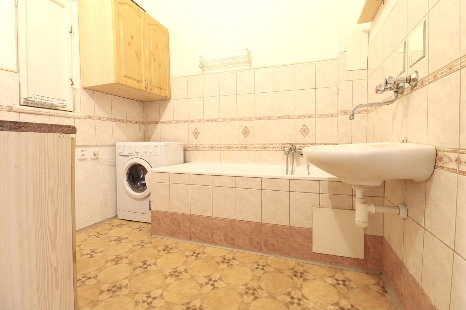 Pronájem bytu 2+kk 54 m², Mrštíkova, Praha, Praha Pronájem bytu 2+kk 54 m², Mrštíkova, Praha, Praha