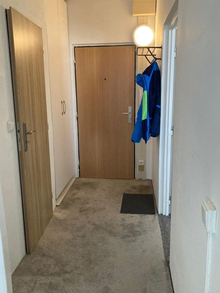 Pronájem bytu 2+kk 48 m², třída Edvarda Beneše, Hradec Králové, Královéhradecký kraj Pronájem bytu 2+kk 48 m², třída Edvarda Beneše, Hradec Králové, Královéhradecký kraj