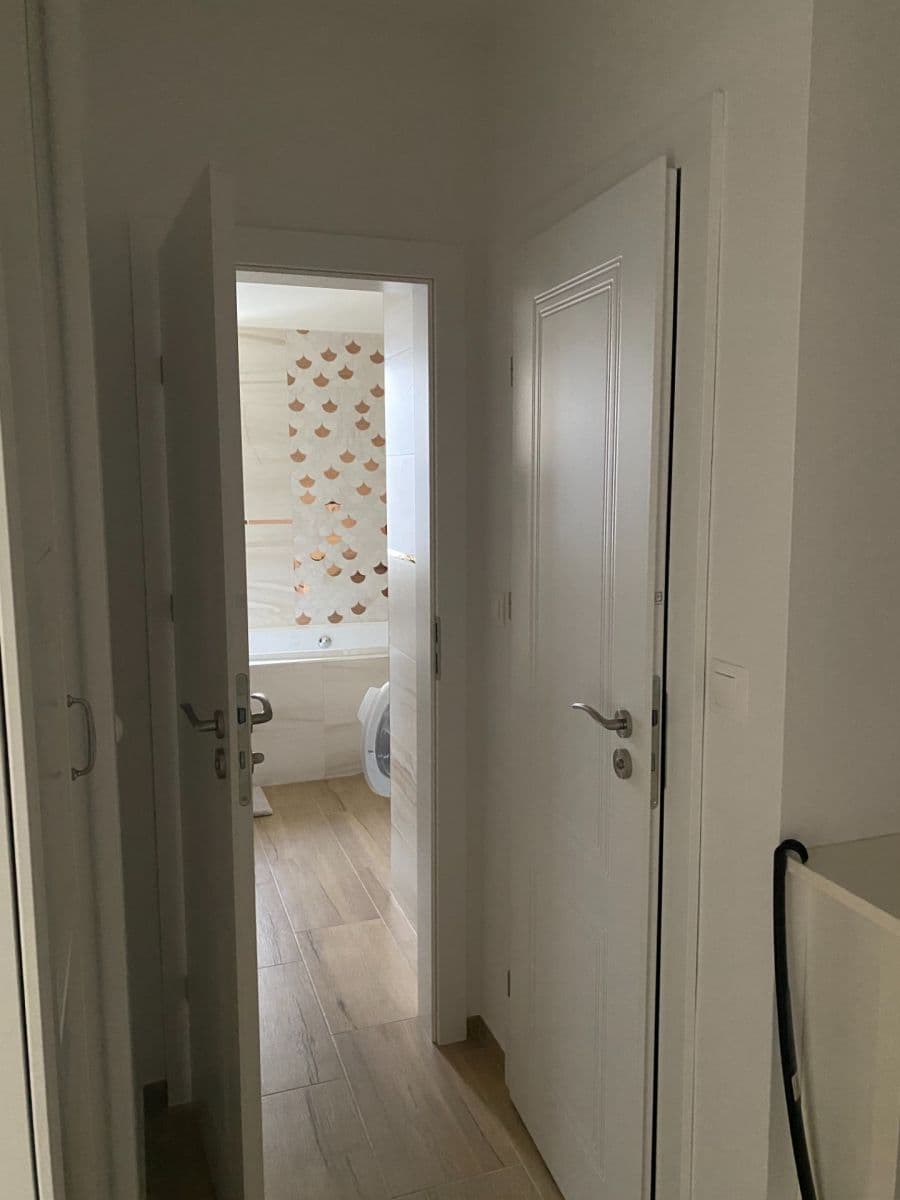 Pronájem bytu 2+1 58 m², Andreja Žarnova, Trnava, Trnavský kraj Pronájem bytu 2+1 58 m², Andreja Žarnova, Trnava, Trnavský kraj