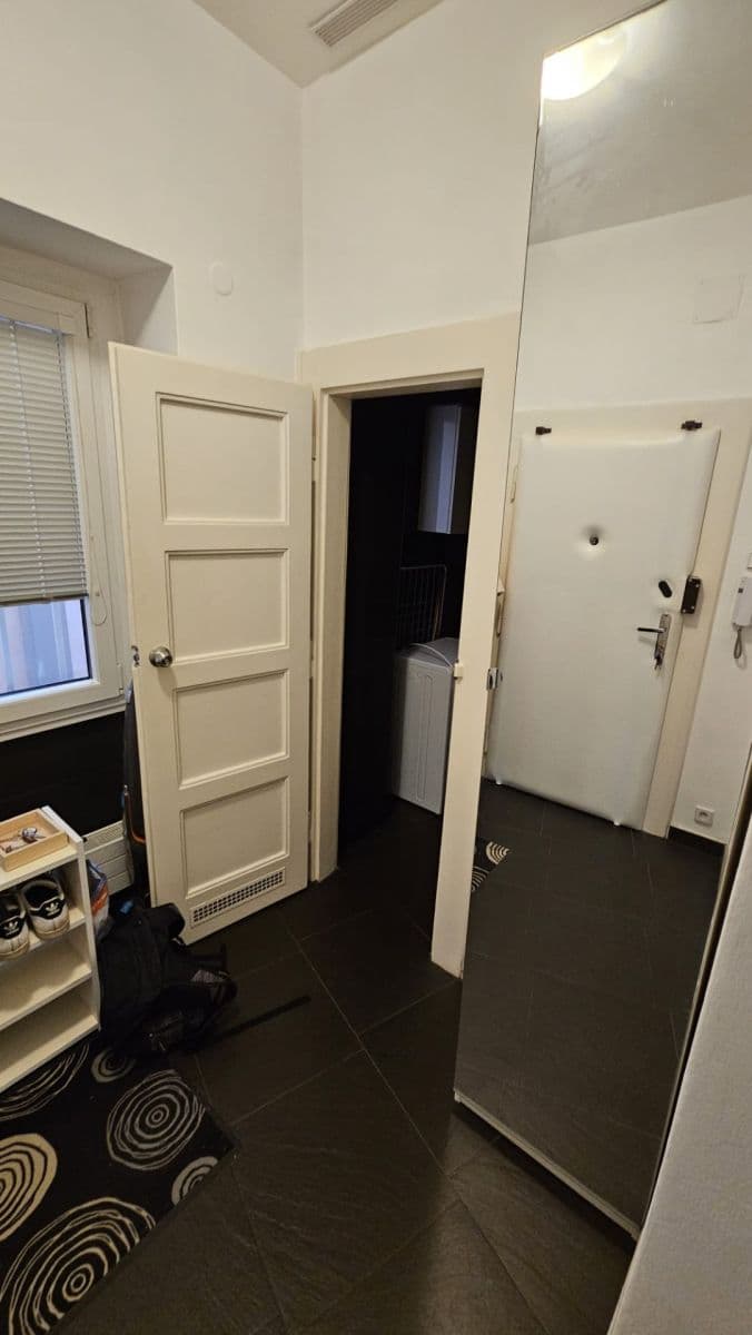 Pronájem bytu 2+kk 39 m², Biskupcova, Praha, Praha Pronájem bytu 2+kk 39 m², Biskupcova, Praha, Praha