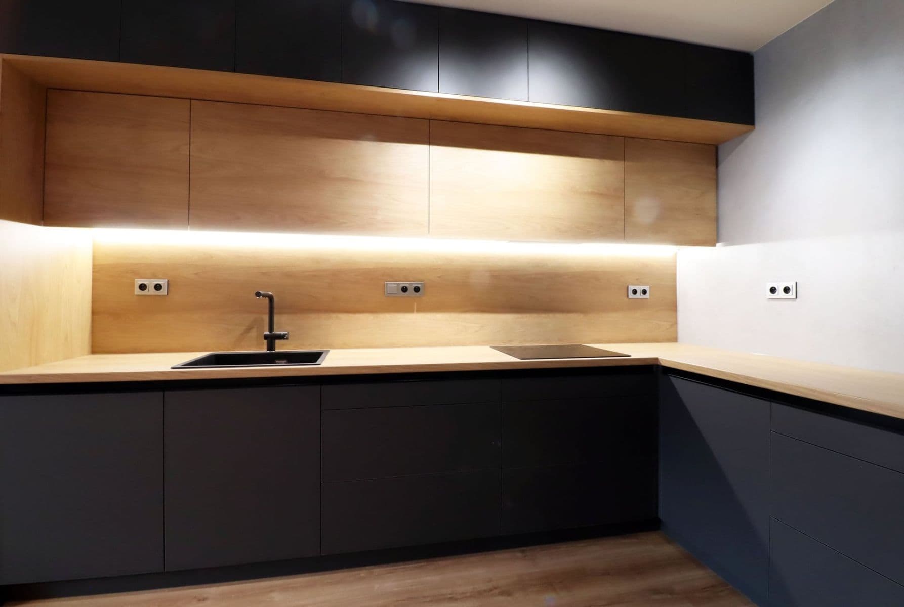 Pronájem bytu 4+kk 82 m², Hněvkovského, Praha, Praha Pronájem bytu 4+kk 82 m², Hněvkovského, Praha, Praha