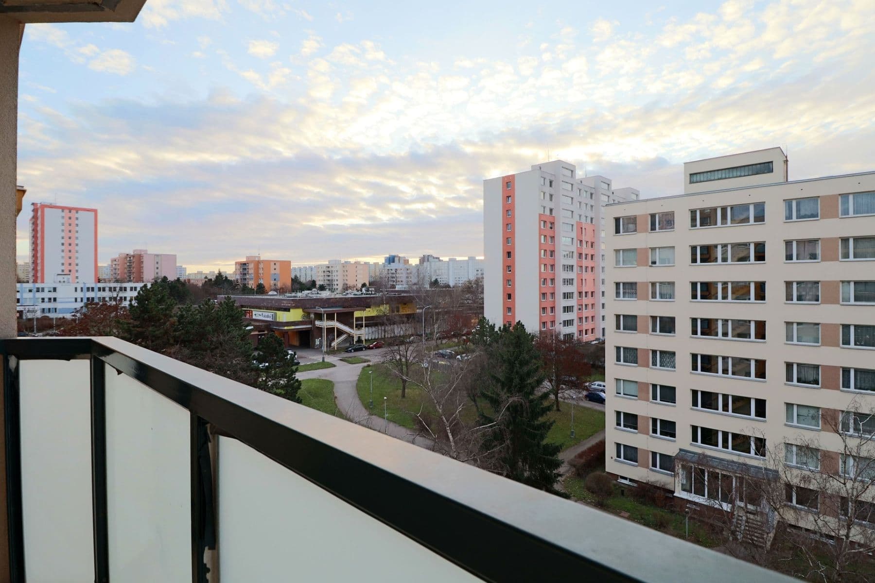 Pronájem bytu 4+kk 82 m², Hněvkovského, Praha, Praha Pronájem bytu 4+kk 82 m², Hněvkovského, Praha, Praha