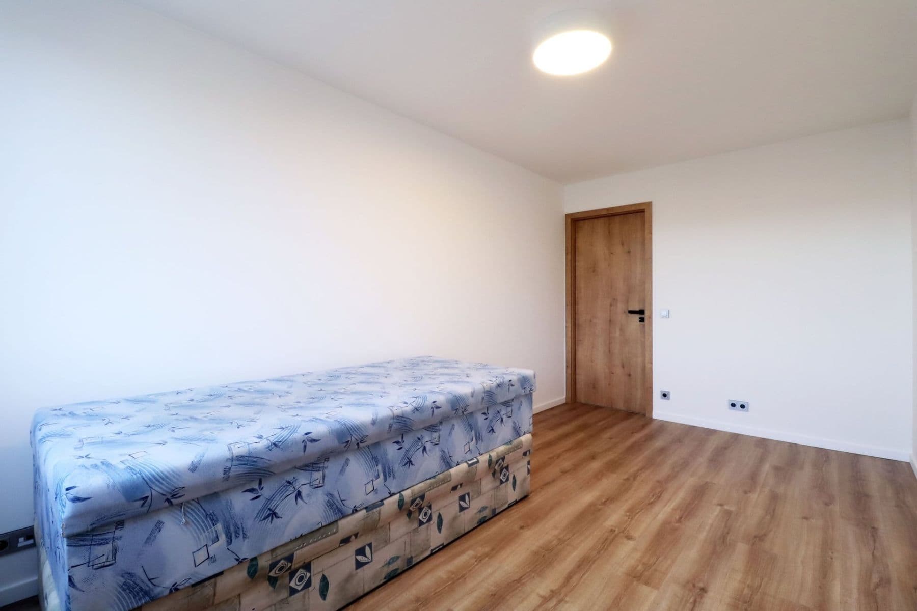 Pronájem bytu 4+kk 82 m², Hněvkovského, Praha, Praha Pronájem bytu 4+kk 82 m², Hněvkovského, Praha, Praha