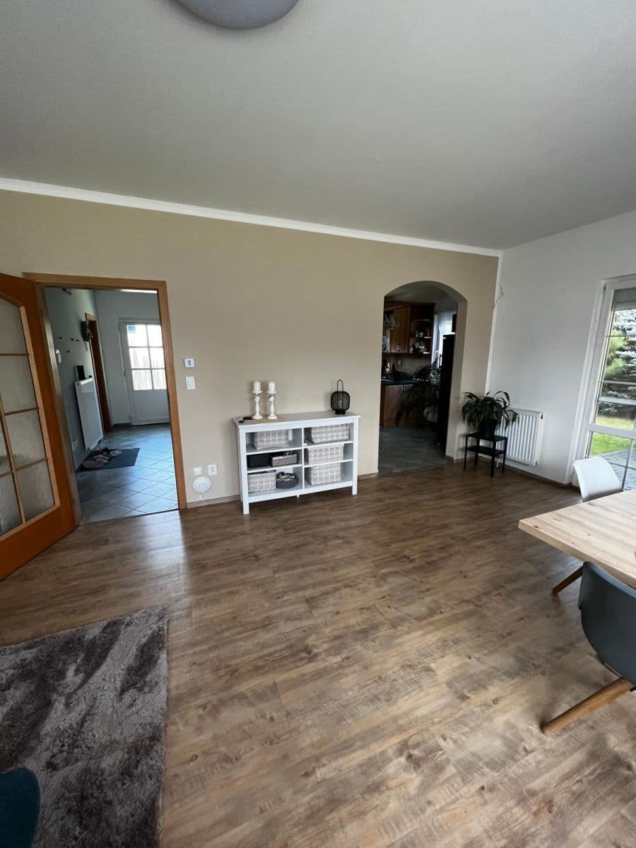 Pronájem domu 128 m², pozemek 1.200 m², V Pálce, Křenice, Středočeský kraj Pronájem domu 128 m², pozemek 1.200 m², V Pálce, Křenice, Středočeský kraj