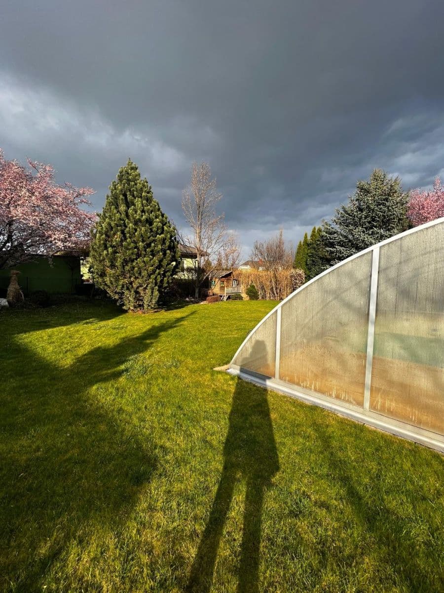 Pronájem domu 128 m², pozemek 1.200 m², V Pálce, Křenice, Středočeský kraj Pronájem domu 128 m², pozemek 1.200 m², V Pálce, Křenice, Středočeský kraj