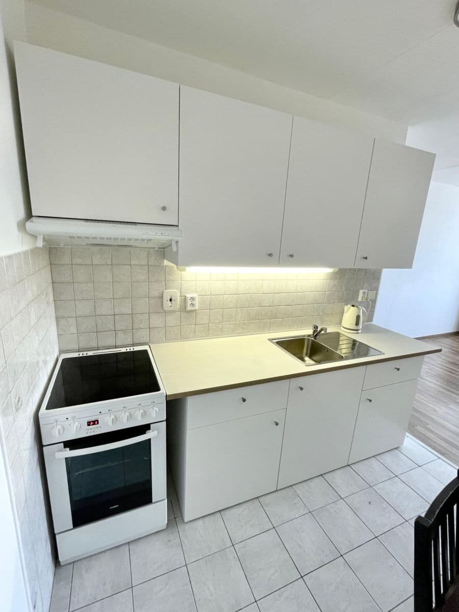 Prodej bytu 2+kk 45 m², Na Komořsku, Praha, Praha Prodej bytu 2+kk 45 m², Na Komořsku, Praha, Praha