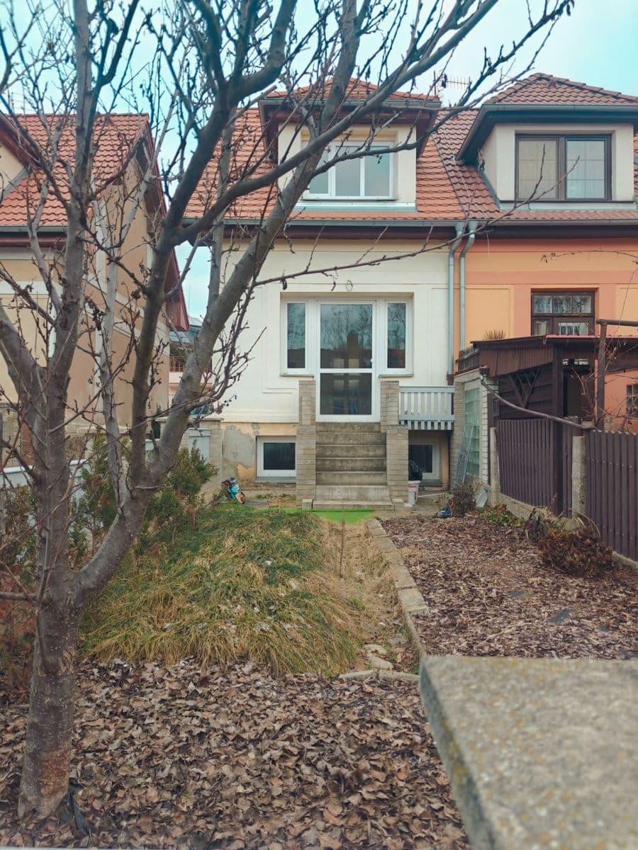 Pronájem domu 96 m², pozemek 100 m², Přímá, Praha, Praha Pronájem domu 96 m², pozemek 100 m², Přímá, Praha, Praha