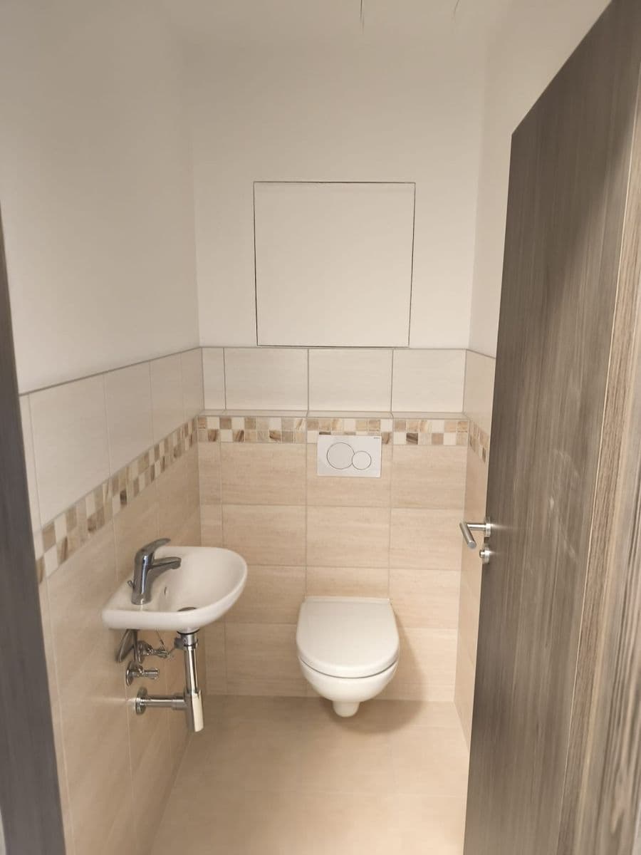 Pronájem bytu 1+kk 48 m², P. Bezruče, Nová Paka, Královéhradecký kraj Pronájem bytu 1+kk 48 m², P. Bezruče, Nová Paka, Královéhradecký kraj