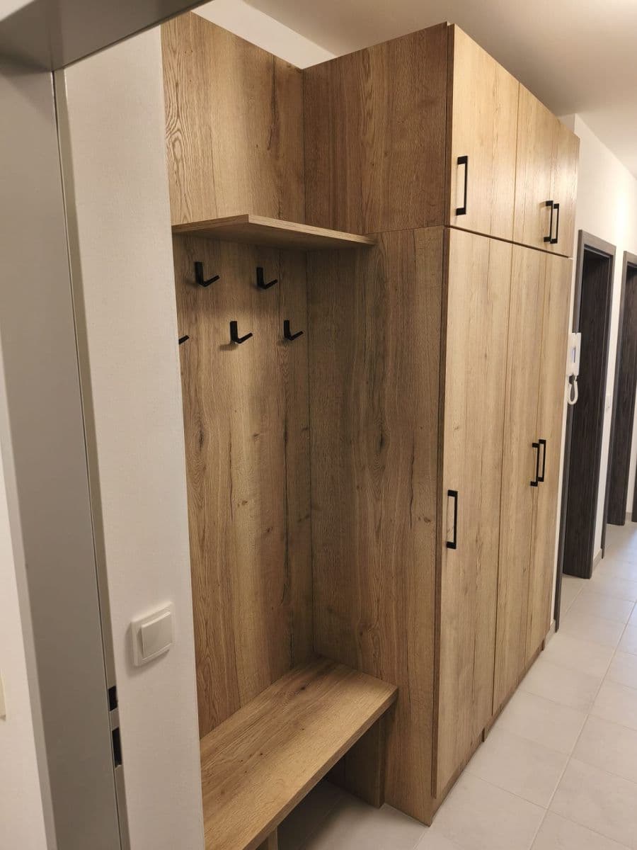 Pronájem bytu 1+kk 48 m², P. Bezruče, Nová Paka, Královéhradecký kraj Pronájem bytu 1+kk 48 m², P. Bezruče, Nová Paka, Královéhradecký kraj