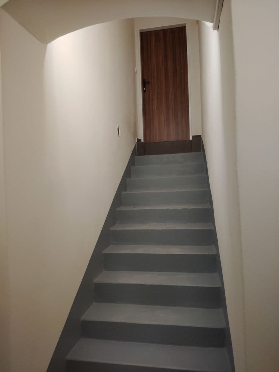 Pronájem kanceláře 110 m², Saratovská, Praha, Praha Pronájem kanceláře 110 m², Saratovská, Praha, Praha