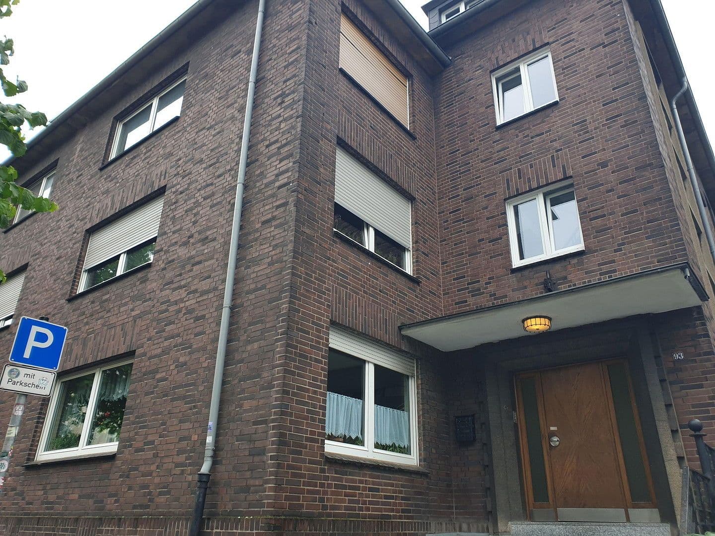 Pronájem bytu 4+1 109 m², Ebertstr. 93, Oberhausen, Severní Porýní-Vestfálsko Pronájem bytu 4+1 109 m², Ebertstr. 93, Oberhausen, Severní Porýní-Vestfálsko