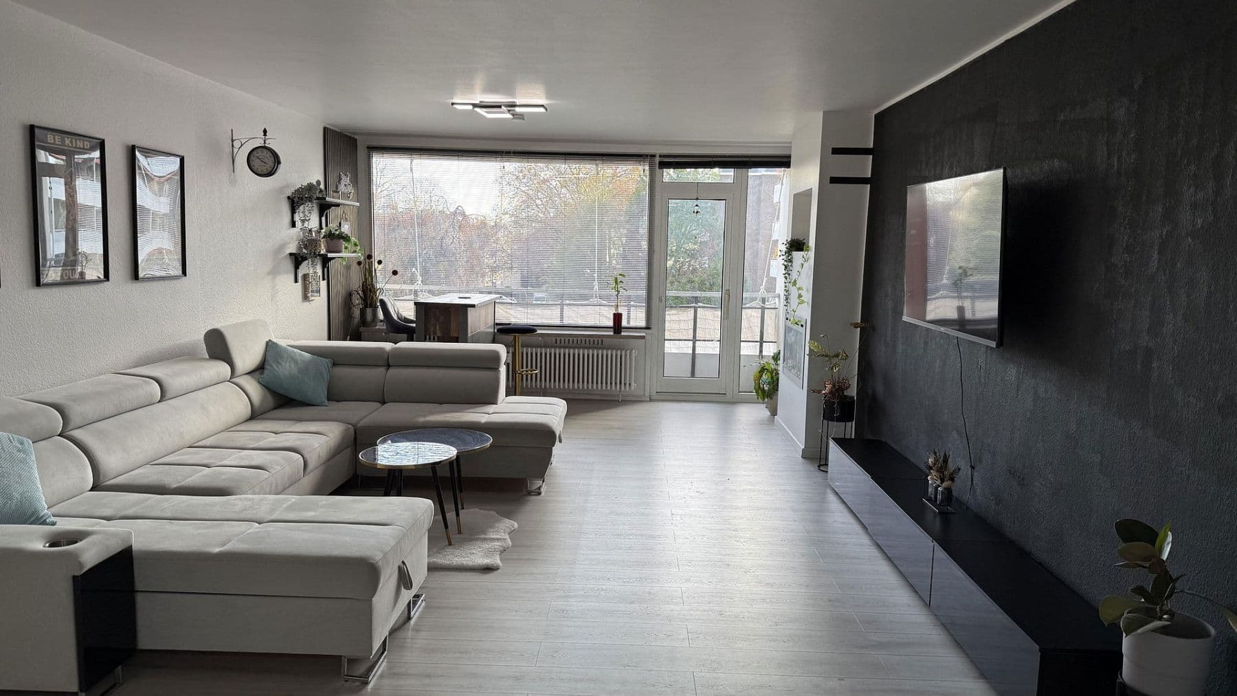 Pronájem bytu 3+kk 110 m², Köln, Severní Porýní-Vestfálsko Pronájem bytu 3+kk 110 m², Köln, Severní Porýní-Vestfálsko