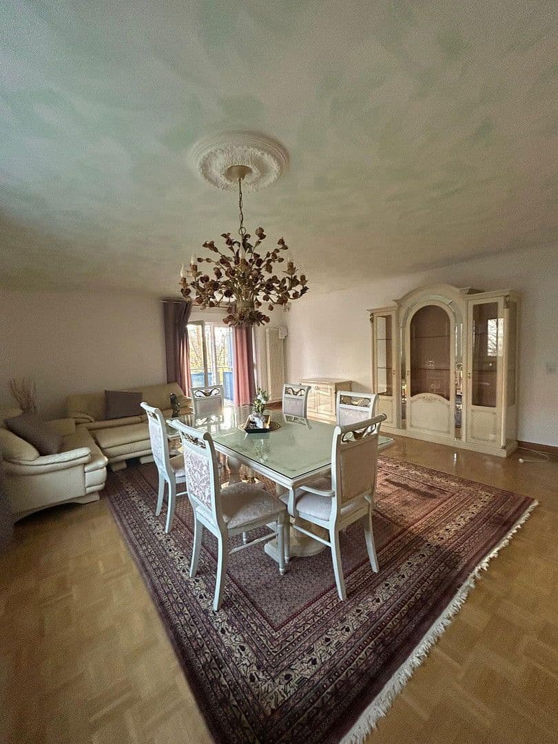 Prodej bytu 4+1 120 m², Karlsruhe, Bádensko-Württembersko Prodej bytu 4+1 120 m², Karlsruhe, Bádensko-Württembersko