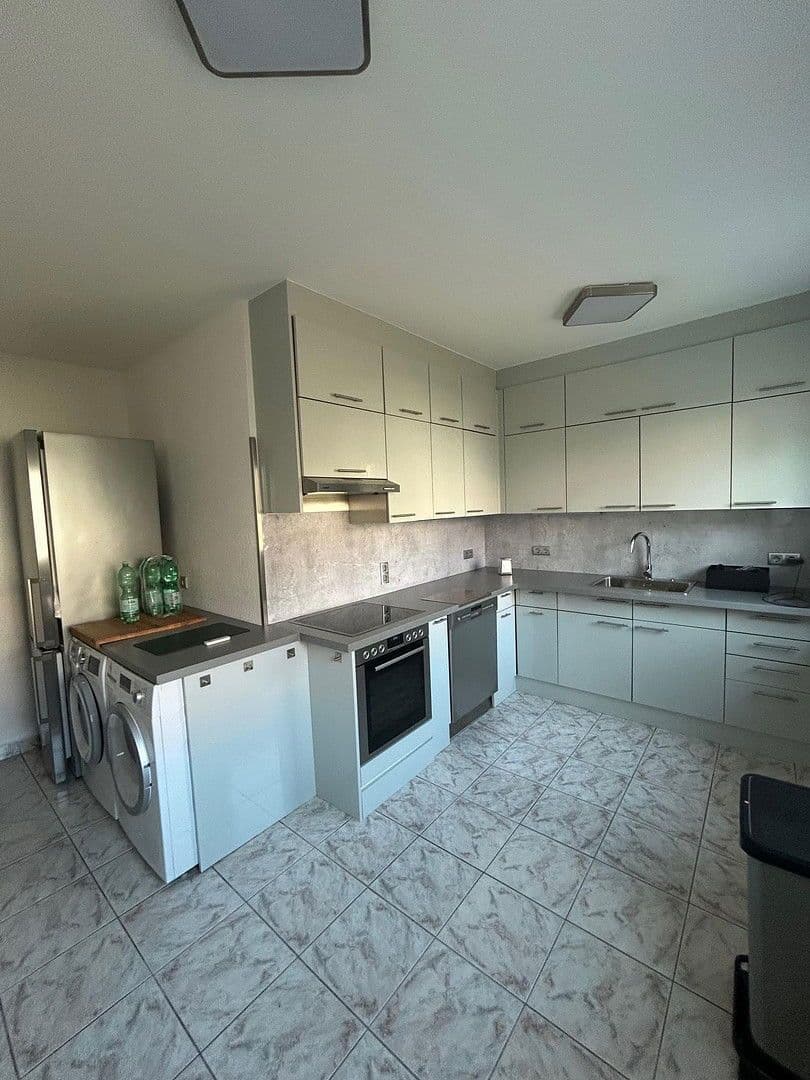 Prodej bytu 4+1 120 m², Karlsruhe, Bádensko-Württembersko Prodej bytu 4+1 120 m², Karlsruhe, Bádensko-Württembersko