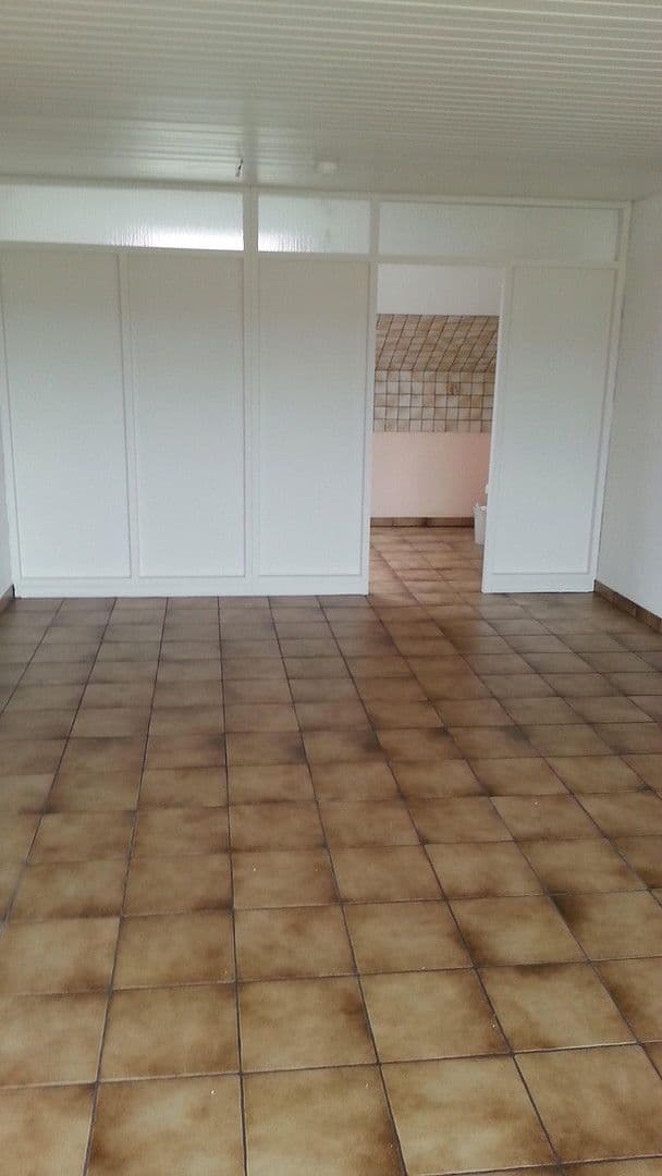 Pronájem bytu 3+1 74 m², Pforzheim, Bádensko-Württembersko Pronájem bytu 3+1 74 m², Pforzheim, Bádensko-Württembersko