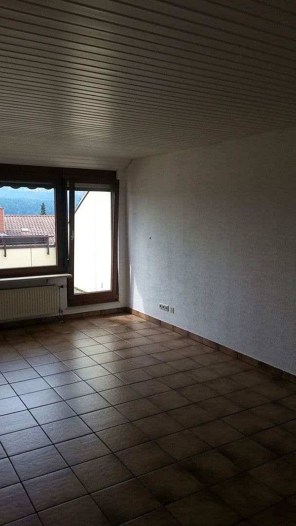 Pronájem bytu 3+1 74 m², Pforzheim, Bádensko-Württembersko Pronájem bytu 3+1 74 m², Pforzheim, Bádensko-Württembersko
